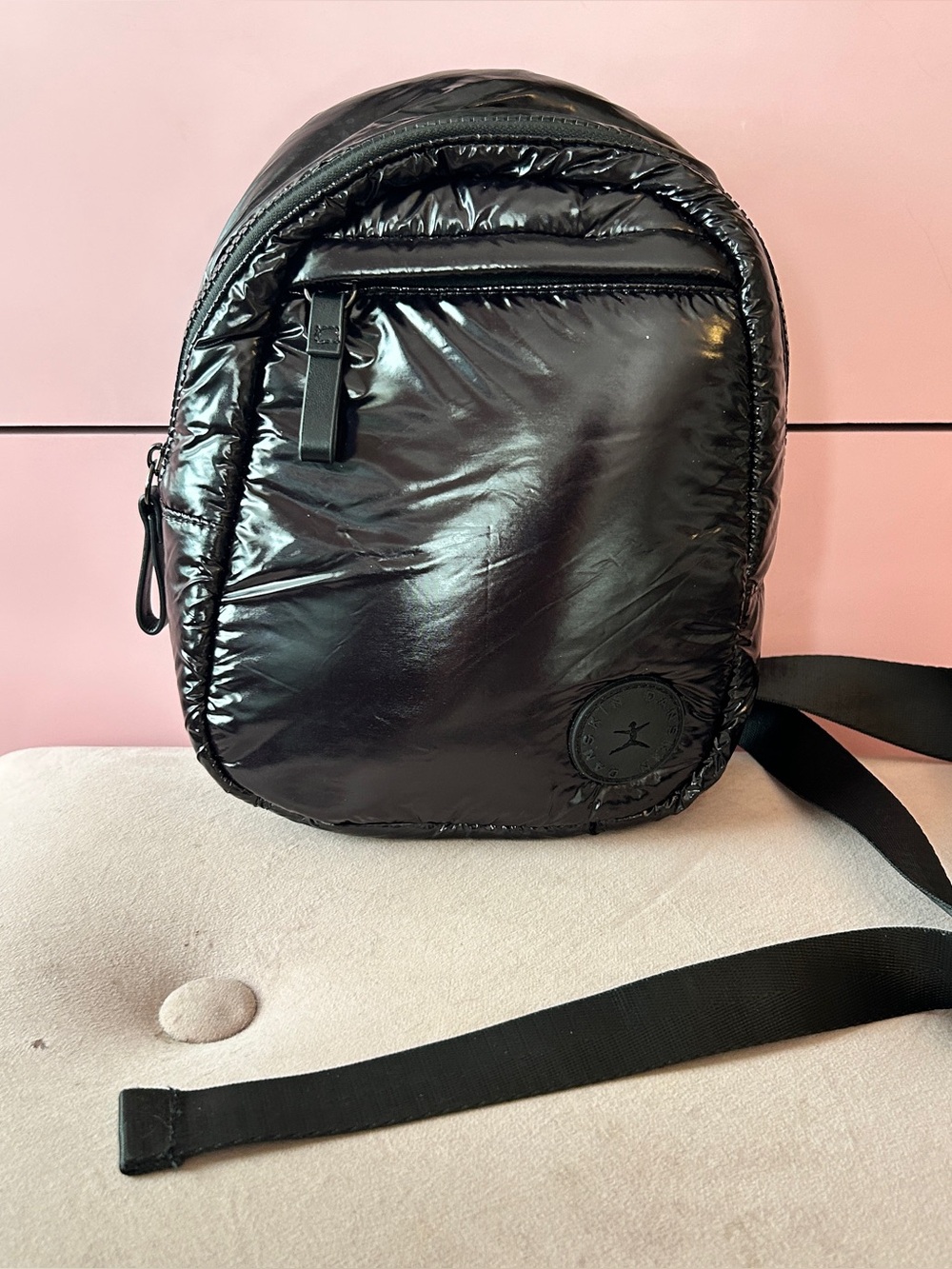 Danskin Lowry Sling Bag